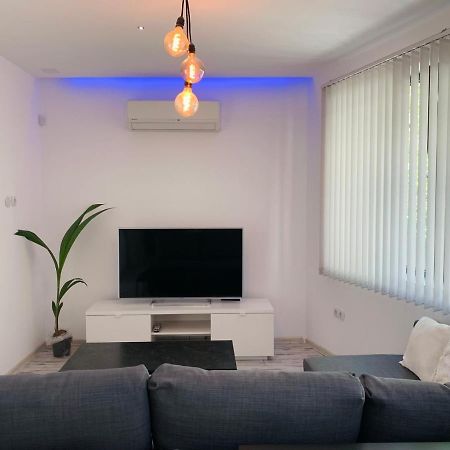 Nordic Style Apartment With Underground Parking Sofia Luaran gambar