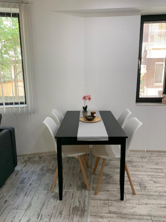 Nordic Style Apartment With Underground Parking Sofia Luaran gambar