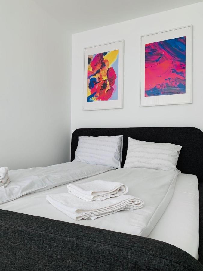 Nordic Style Apartment With Underground Parking Sofia Luaran gambar